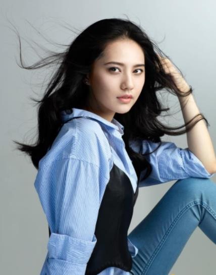 姜珮瑶个人资料：姜珮瑶图片写真与经历