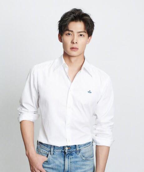 张铭恩是富二代吗？个人资料家世背景介绍（图）