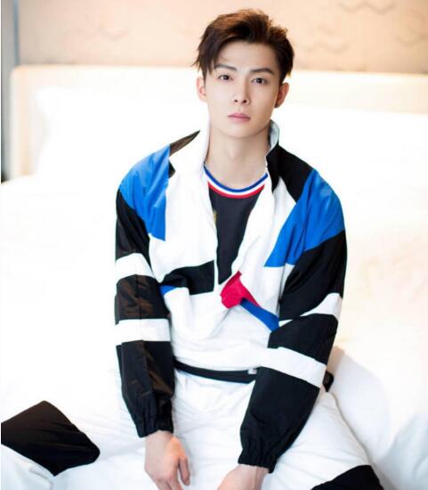 张铭恩是富二代吗？个人资料家世背景介绍（图）