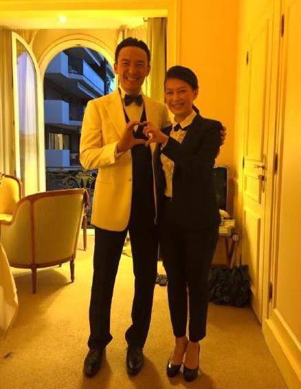 张震老婆比他大几岁