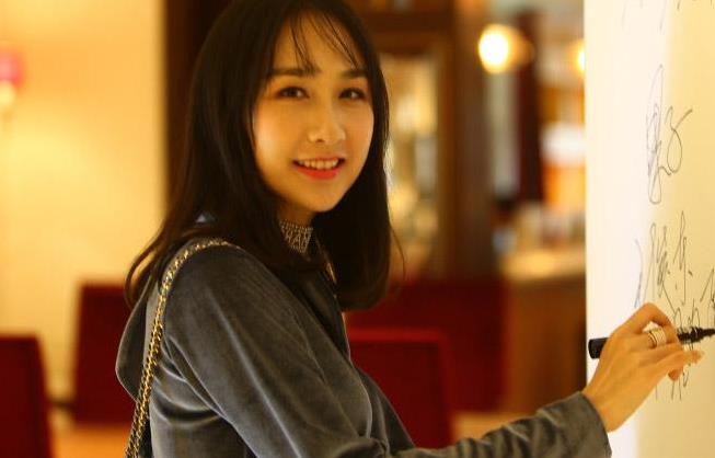 雷佳音为什么喜欢女团：雷佳老婆简历个人资料