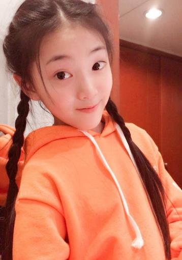 陶奕希是谁？亭亭玉立的陶奕希，再次美出新高度（图）