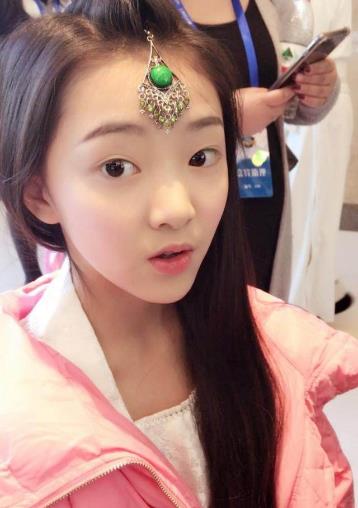 陶奕希是谁？亭亭玉立的陶奕希，再次美出新高度（图）