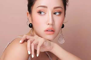 新手涂腮红的步骤，新手怎样涂腮红