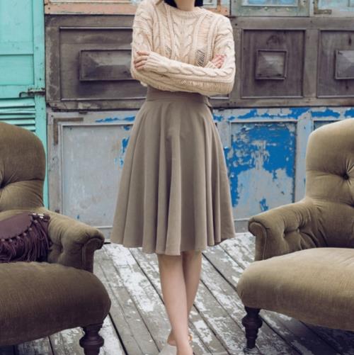 卡其色配什么颜色好看:卡其色衣服搭配推荐 (图) 卡其色配什么颜色好看:卡其色衣服搭配推荐 (图)