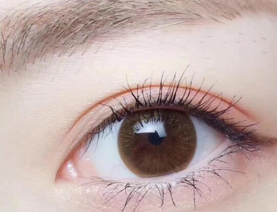 使用美瞳对眼睛有害吗?美瞳戴多长时间?