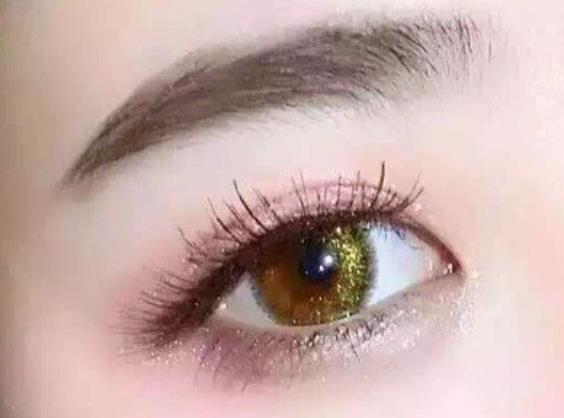 使用美瞳对眼睛有害吗?美瞳戴多长时间?