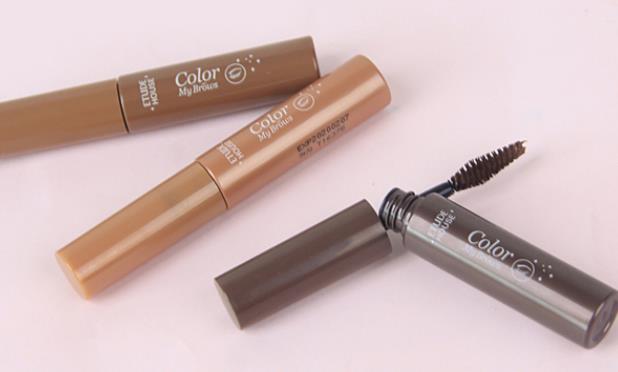 如何正确用染眉膏?染眉膏有害吗?