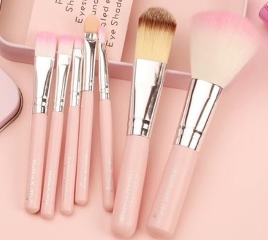 如何选择适合的化妆刷?化妆刷毛质有哪些?