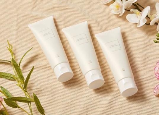 透真洗面奶效果好吗 富含氨基酸细腻温和亲肤易起泡