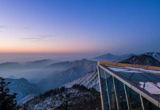 成都西岭雪山景色好吗?可以滑雪吗?