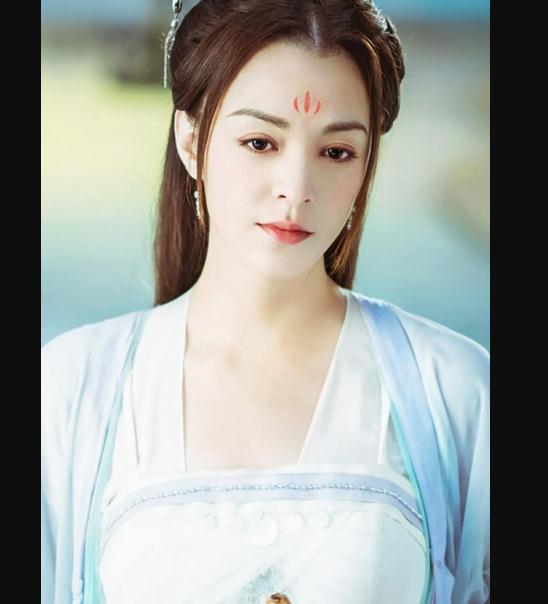 十大最漂亮混血儿女星(混血儿女明星漂亮排名)