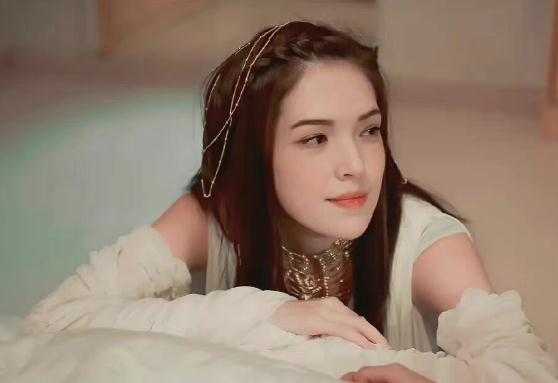 十大最漂亮混血儿女星(混血儿女明星漂亮排名)