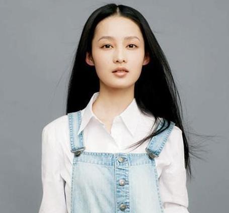 李沁个人资料简介：李沁家庭父母照片及迟迟不红原因