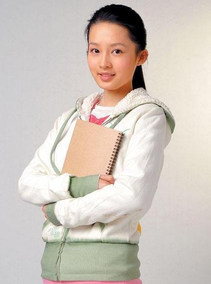 李沁个人资料简介：李沁家庭父母照片及迟迟不红原因