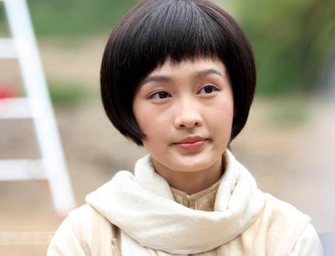 李沁个人资料简介：李沁家庭父母照片及迟迟不红原因