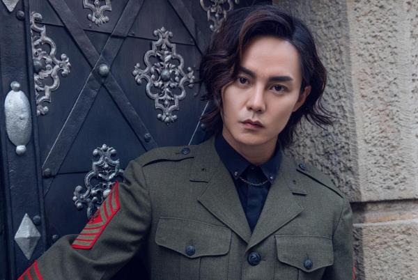 尹正是哪个公司的艺人,尹正什么时候出道的