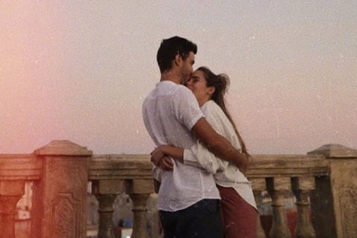 撩女朋友到湿高情商情话(土味情话30句)