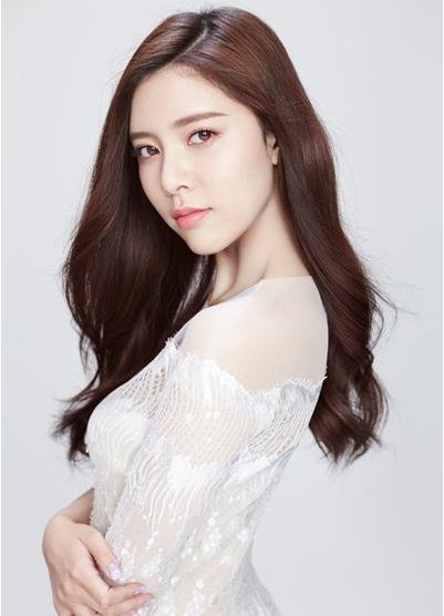 张一山恋情疑曝光：恋爱先生里的她,宋妍霏资料简介