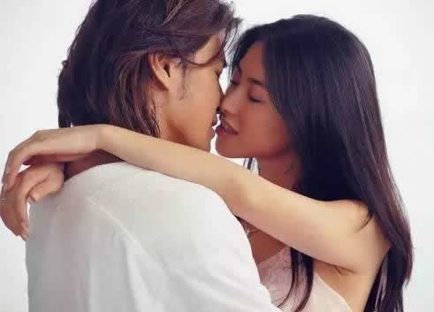 精选最新最红网络情歌36首(双人对唱歌曲排行)