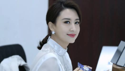 张蕾是哪个人老公是谁，张蕾简介个人资料起底