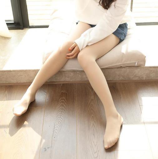 印花打底袜丝袜裤搭配：5款丝袜裤尽显性感女人味
