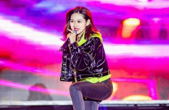 阿悠悠个人资料真名及最新图片写真介绍-昕薇网