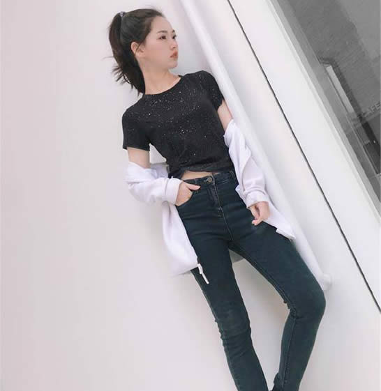 阿悠悠个人资料真名及最新图片写真介绍-昕薇网