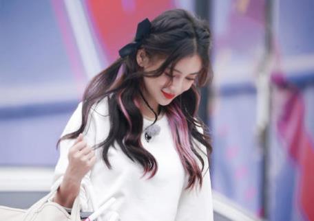 angelababy父母哪个国家的  Angelababy父母是做什么的