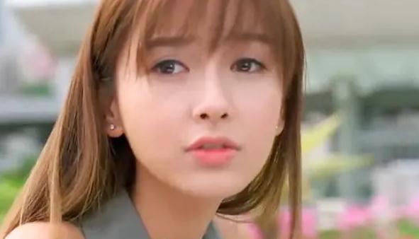 杨颖简介个人简历及图片 Angelababy杨颖家境是混血吗 杨颖简介个人简历及图片 Angelababy杨颖家境是混血吗-昕薇网