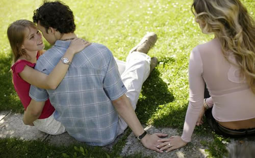 渣男的十大标准 情感专家说出辨别渣男10个标准