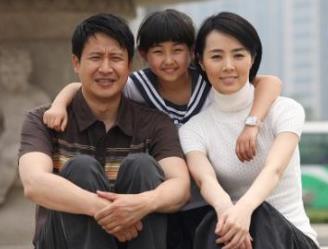 演员张国强有几任老婆：演员张国强的现任妻子是谁