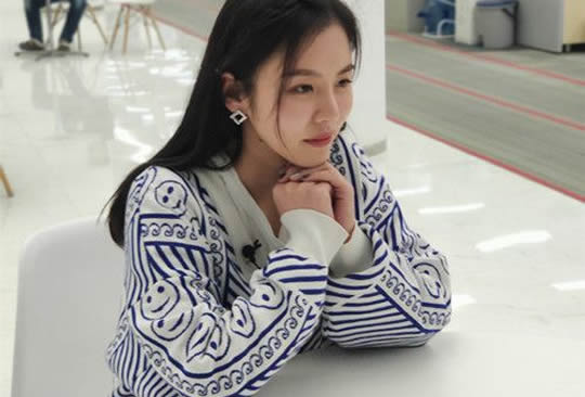 网红祝晓晗简历及写真照片：祝晓晗父女真假及背景起底