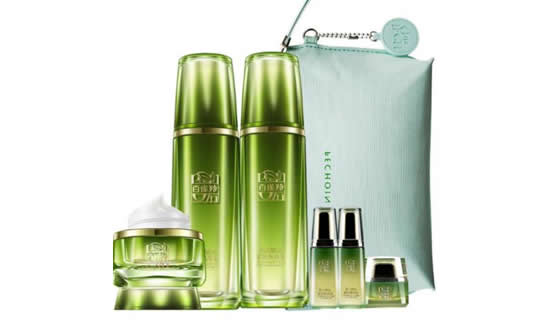 紧致提升的护肤品哪款比较好(2022最有效6款抗衰护肤品)