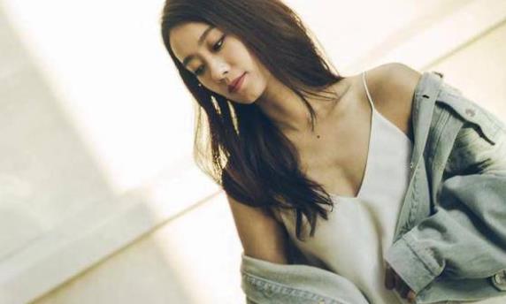 张小斐真实男朋友是谁：张小斐简历个人资料简介