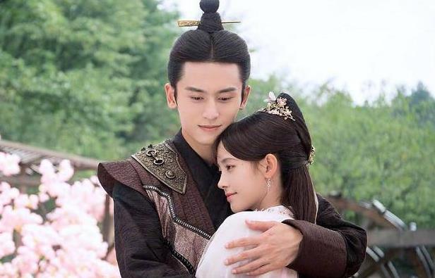 张哲瀚鞠婧祎是真的吗,张哲瀚鞠婧祎是什么关系