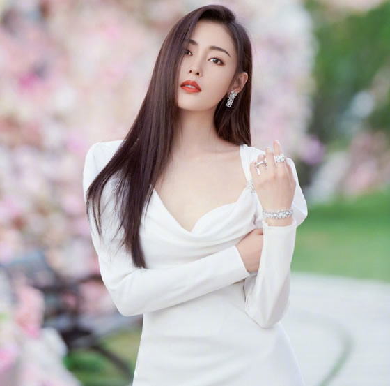 演员张天爱哪里人资料简介及最新图片写真介绍-昕薇网