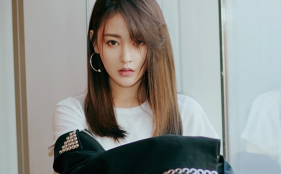 演员张天爱哪里人资料简介及最新图片写真介绍-昕薇网