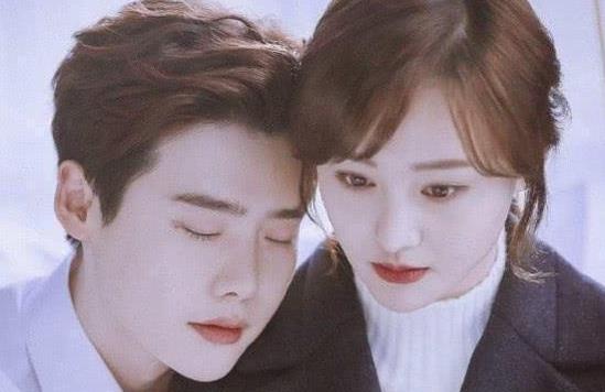 郑爽李钟硕谈过恋爱吗,郑爽和李钟硕演的电视剧叫什么