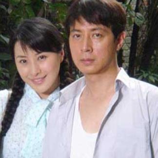 王雅捷第一任老公是谁：王雅捷和赵本山的关系