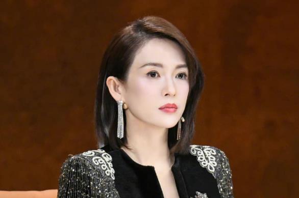 章子怡为什么那么火,章子怡什么时候出道