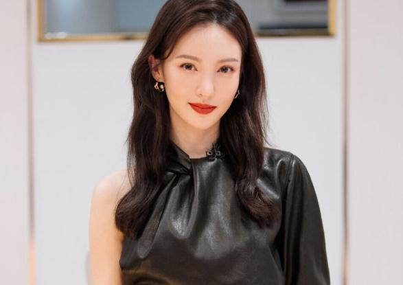 金晨的个人资料(简介,身高,年龄,三围,图片）