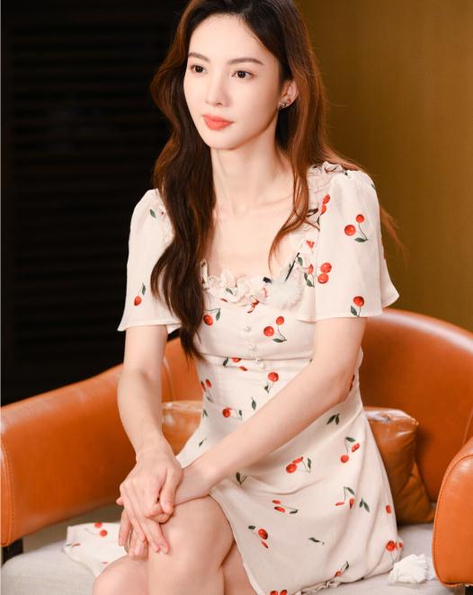 金晨的个人资料(简介,身高,年龄,三围,图片）