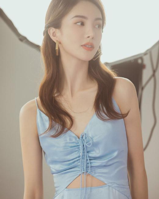 金晨的个人资料(简介,身高,年龄,三围,图片）