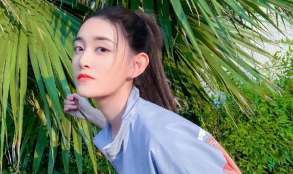 蒋依依有男朋友吗,蒋依依多大年龄