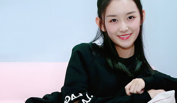 蒋依依本人身高及个人资料 蒋依依现身德云社怎么回事