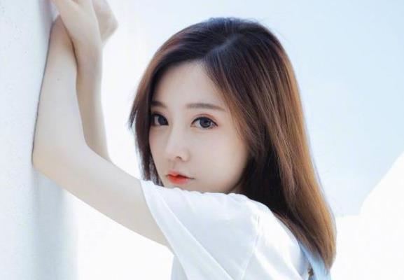 冯提莫现在怎么没人气了,冯提莫身高多少