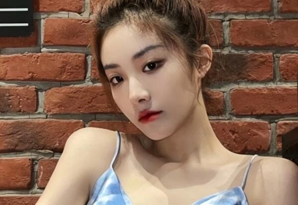 喻言个人资料身高多少 喻言简介