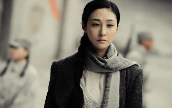 评分9.0以上的谍战剧有哪些，《潜伏》依旧谍战巅峰