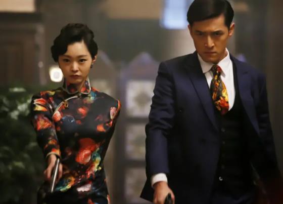 评分9.0以上的谍战剧有哪些，《潜伏》依旧谍战巅峰